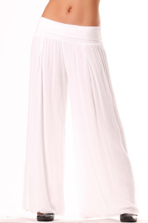 Pantalon femme en blanc fashion, ample, leger, taille elastique  27€