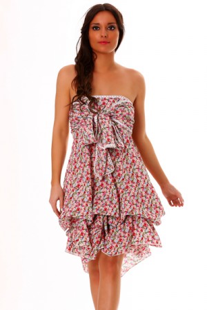 Magnifique robe liberty fuchsia croisé à la poitrine. 15€