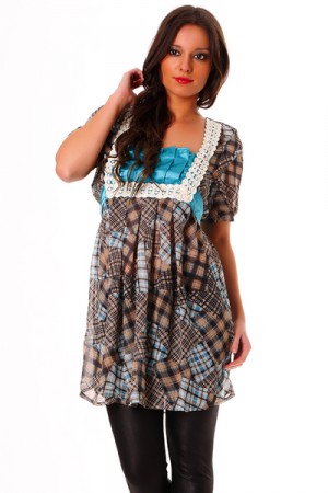 Tunique à prix mini en Turquoise. Vêtement tendance avec son imprimé à carreaux   10€